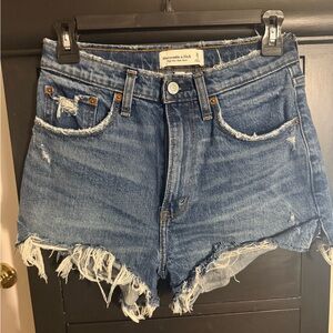 Abercrombie & Fitch Curve Love Distressed Denim Shorts #409